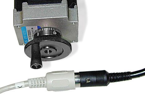 67127 stepper motor plugged into 8700 driver box cable